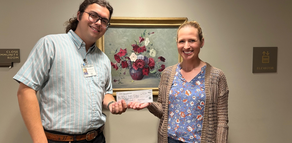 Library Foundation makes contribution to Eckhart Library art appraisal project